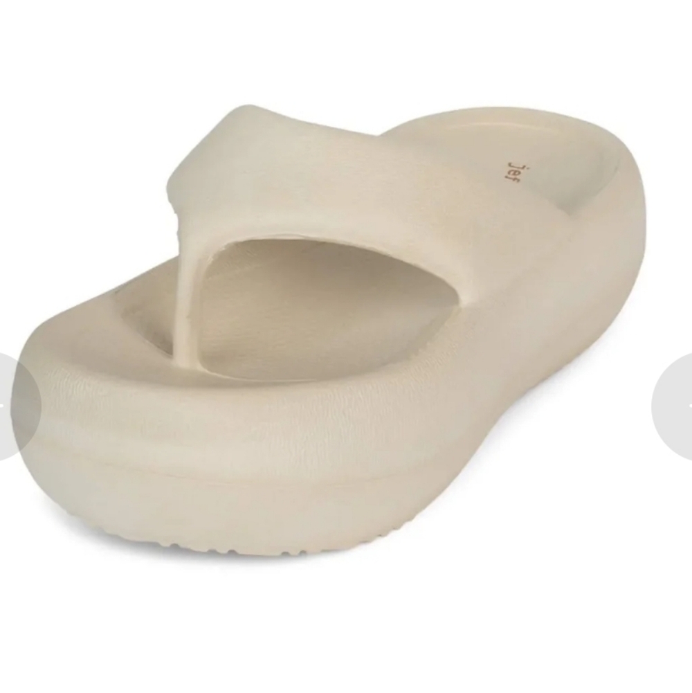 Jeffrey Campbell Chillaxin Chunky Platform Thong Slip On Sandals Cream Sz 7